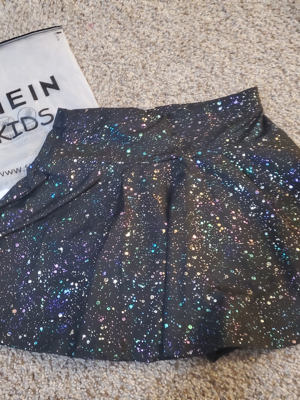 SHEIN Kids Black Skirt with Iridescent Sequin Dots